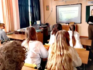 Городская библиотека №4 провела эколого-просветительскую программу «Живая земля, живая вода» для школьников